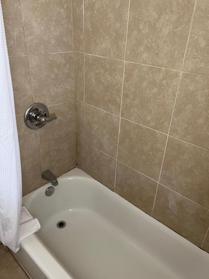 טלהאסי Budget Inn מראה חיצוני תמונה